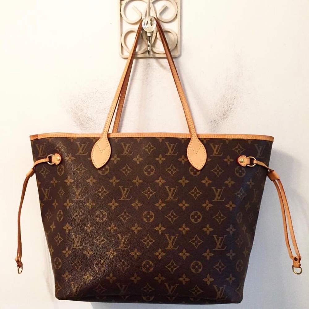 LV Neverfull MM. New perfect condition.